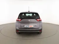 Usado Renault Grand Scénic IV Zen 140 CV (102 kW) 2018 Beige Monovolumen