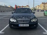 Usado Mercedes C220 143 CV (105 kW) 2003 Negro Berlina