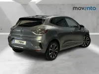 Usado Renault Clio V Techno 100 CV (73 kW) 2025 Gris Berlina