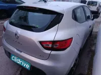 Usado Renault Clio Authentique 75 CV (55 kW) 2015 Gris Familiar