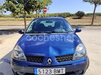 Usado Renault Clio II 75 CV (55 kW) 2001 Azul Berlina
