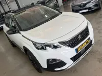 Usado Peugeot 3008 Allure 130 CV (95 kW) 2018 Blanco SUV