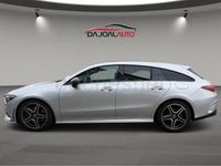 Usado Mercedes CLA200 Shooting Brake 163 CV (119 kW) 2021 Gris / plata Familiar