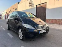 Usado Mercedes A180 Classic 109 CV (80 kW) 2008 Negro Berlina