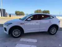 Usado Jaguar E-Pace R-Dynamic 150 CV (110 kW) 2019 Blanco SUV