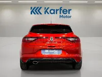 Usado Renault Mégane Zen 110 CV (80 kW) 2016 Rojo Berlina