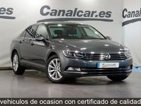 Usado VW Passat Advance 150 CV (110 kW) 2016 Gris Berlina