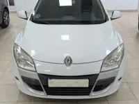 Usado Renault Mégane Dynamique 131 CV (96 kW) 2010 Blanco Coupe
