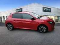 Usado Peugeot 208 Allure 100 CV (73 kW) 2023 Rojo Utilitario