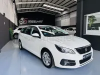 Używany Peugeot 308 SW Style 100 KM (73 kW) 2019 Biały Kombi