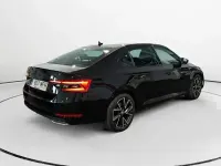 Usado Skoda Superb SportLine 150 CV (110 kW) 2023 Negro Berlina