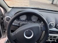 Usado Dacia Sandero Lauréate 75 CV (55 kW) 2012 Gris / plata Berlina