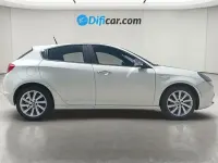 Usado Alfa Romeo Giulietta Distinctive 105 CV (77 kW) 2013 Blanco Utilitario