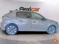 Usado Peugeot 208 Allure 101 CV (74 kW) 2025 Gris Utilitario