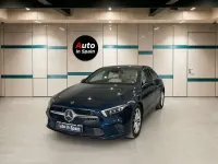 Usado Mercedes A180 116 CV (85 kW) 2019 Azul Berlina
