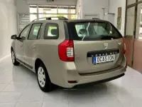 Usado Dacia Logan MCV Lauréate 90 CV (66 kW) 2015 Gris Familiar