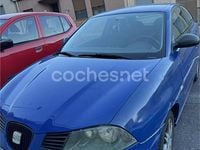 Usado Seat Ibiza Stella 100 CV (73 kW) 2003 Azul Utilitario