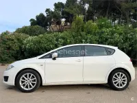 Usado Seat Leon Style 105 CV (77 kW) 2010 Blanco Utilitario