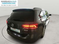 Usado VW Passat 120 CV (88 kW) 2016 Gris Familiar
