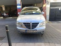 Usado Ssangyong (KGM) Rodius Limited 165 CV (121 kW) 2005 Gris / plata Monovolumen