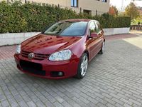 Usado VW Golf IV Conceptline 90 CV (66 kW) 2005 Granate Berlina