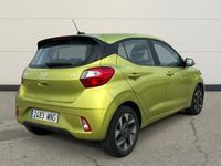 Usado Hyundai i10 67 CV (49 kW) 2024 Verde Utilitario