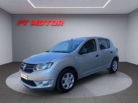 Usado Dacia Sandero Ambiance 75 CV (55 kW) 2013 Gris / plata Utilitario