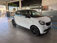 Usado Smart ForFour Passion 90 CV (66 kW) 2017 Blanco Utilitario