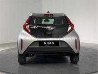 Usado Toyota Aygo X Play 72 CV (52 kW) 2024 Gris / plata SUV