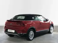 Usado VW T-Roc Cabriolet 110 CV (80 kW) 2023 Rojo Descapotable