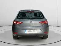 Usado Seat Leon Reference 110 CV (80 kW) 2018 Gris Utilitario