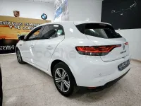 Usado Renault Mégane IV Zen 115 CV (84 kW) 2022 Blanco Berlina