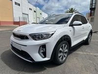 Usado Kia Stonic 84 CV (61 kW) 2022 Blanco SUV