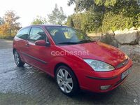 Usado Ford Focus Trend 115 CV (84 kW) 2004 Rojo Berlina