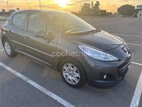 Usado Peugeot 207 68 CV (50 kW) 2013 Gris / plata Berlina