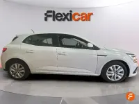 Usado Renault Mégane II Intens 115 CV (84 kW) 2022 Blanco Berlina