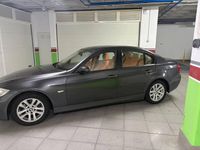 Usado BMW 320 170 CV (125 kW) 2007 Gris Berlina