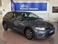 Usado VW Polo Life 95 CV (69 kW) 2022 Gris / plata Utilitario