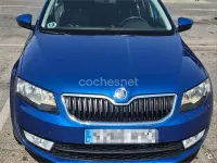 Usado Skoda Octavia Ambition 105 CV (77 kW) 2014 Azul Familiar