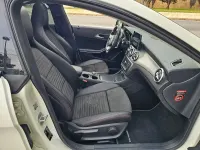 Usado Mercedes CLA220 177 CV (130 kW) 2018 Blanco Coupe