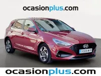 Usado Hyundai i30 100 CV (73 kW) 2025 Rojo Utilitario