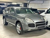 Usado Porsche Cayenne Turbo 450 CV (330 kW) 2004 Gris / plata SUV