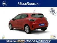 Usado Renault Clio Evolution 89 CV (65 kW) 2024 Rojo Utilitario