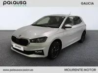 Usado Skoda Fabia Selection 95 CV (69 kW) 2025 Gris / plata Utilitario