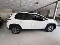 Usado Peugeot 2008 Signature Sky 99 CV (72 kW) 2019 Blanco SUV