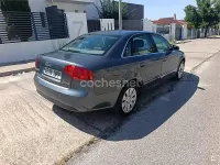 Usado Audi A4 140 CV (102 kW) 2005 Gris / plata Berlina