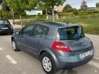 Usado Renault Mégane Dynamique 105 CV (77 kW) 2007 Gris / plata Berlina