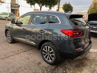 Usado Renault Kadjar Zen 140 CV (102 kW) 2021 Gris / plata SUV