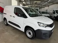 Usado Peugeot Partner S 100 CV (73 kW) 2021 Blanco Monovolumen