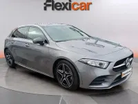 Usado Mercedes A180 116 CV (85 kW) 2022 Gris Utilitario